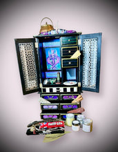 Load image into Gallery viewer, Third Eye Magik Delilah Dragoness Spell Box Large
